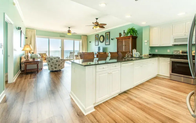 Sterling Beach #602