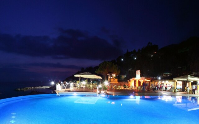 Flat in Caprioli di Pisciotta With sea View