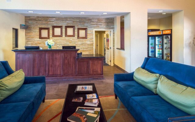 Independence 47 Hotel