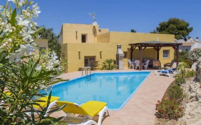 Sunny Villa - Monty´s