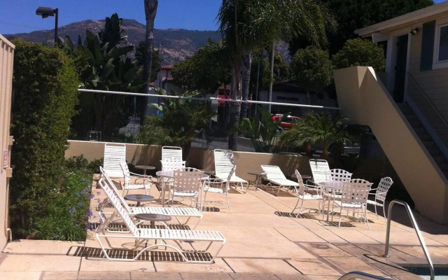Sandpiper Lodge