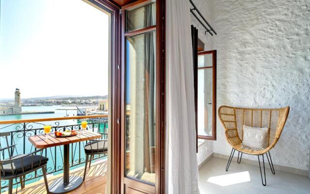 Vista Del Porto Luxury Suites