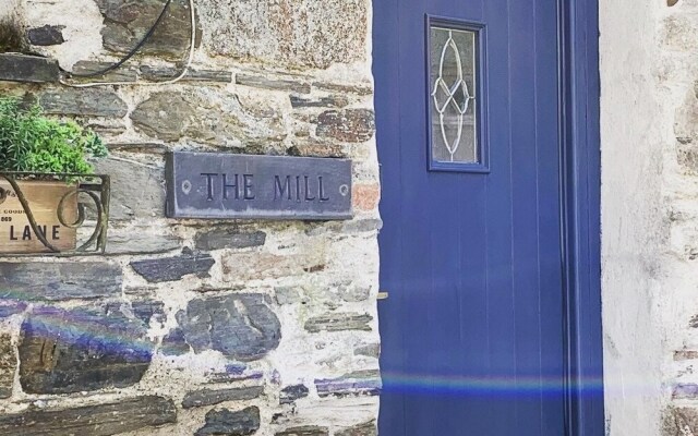 Cosy & Stylish Cottage in North Cornwall, UK