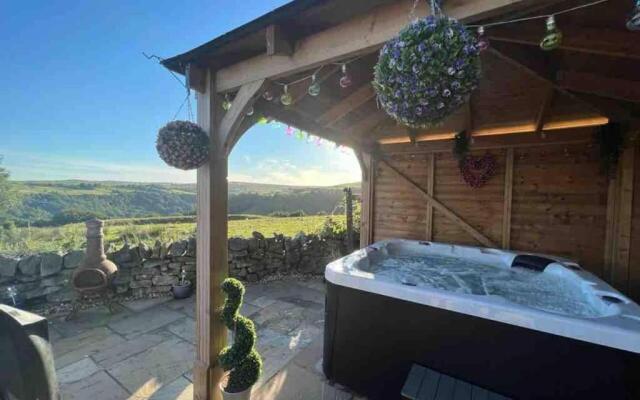Inviting 4 Berth Caravan in Hebden Bridge