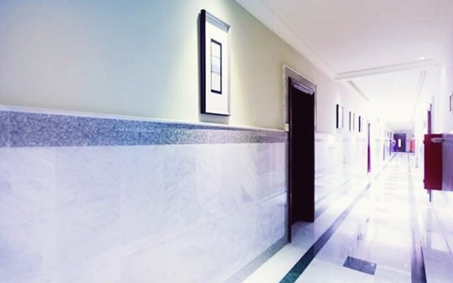 Rose Garden Hotel Suites