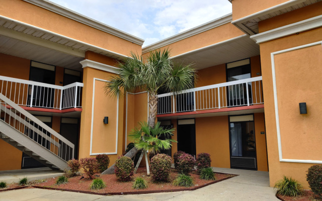 Rodeway Inn Lumberton Central