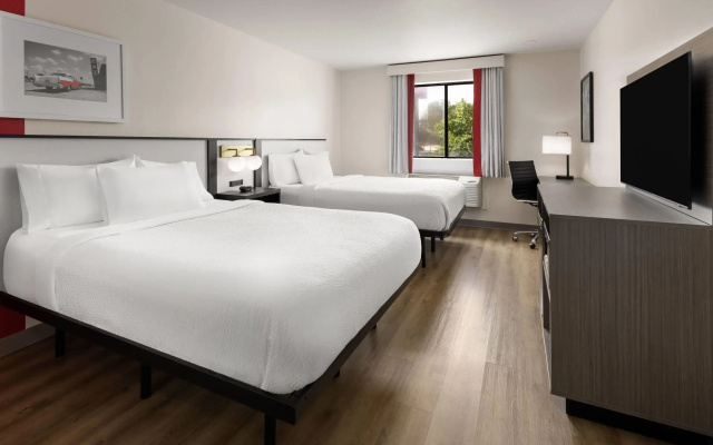 Ramada by Wyndham York Harrisburg Hershey