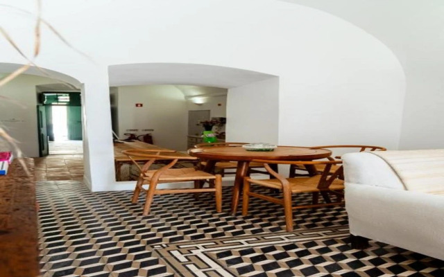 Amada Moura