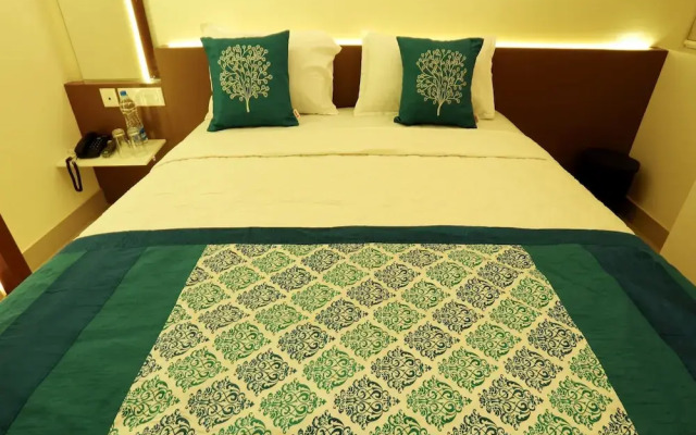 OYO 4491 George's The Royal Suite Residency