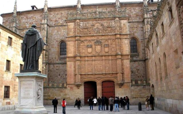 Stunning Apartment for 8 people in Salamanca City by Batuecas