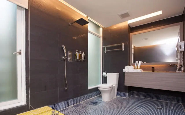 Yanold Fashion Spring House