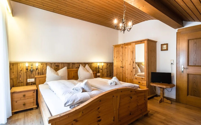 Snug Apartment in Ellmau With Balcony