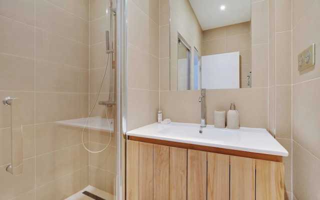 Spacious Apartment With 2 Rooms