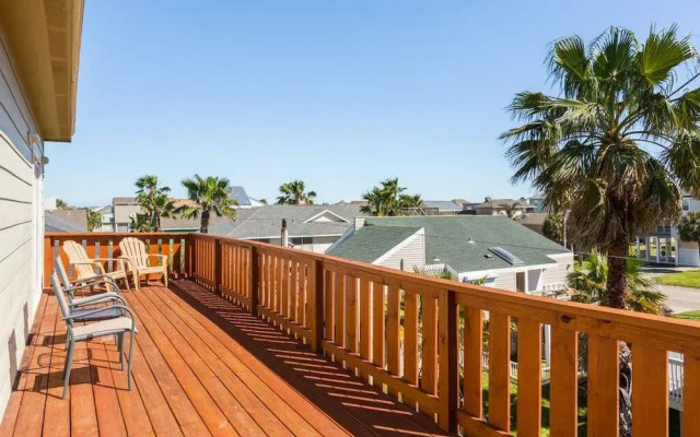 Big Beautiful and Beachside by RedAwning