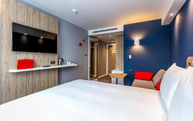 Holiday Inn Express Marne La Vallee Val D Europe