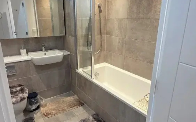 3 bedroom apartment from F&A properties