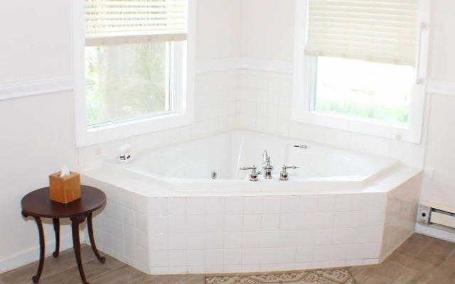 Herlong Mansion Bed & Breakfast