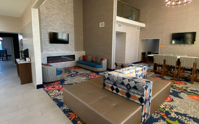 La Quinta Inn & Suites by Wyndham Safford Copper Valley