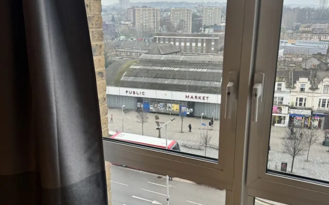 Phoenix 2 Bedroom Apartment in london