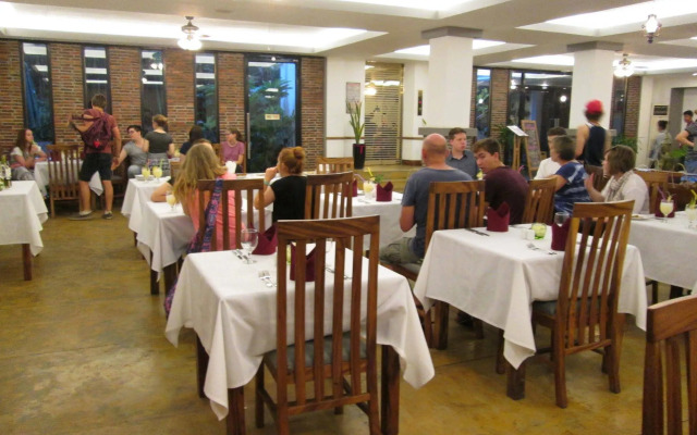 Double Leaf Boutique Hotel