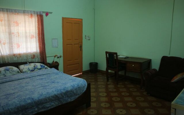 Relax Lodge