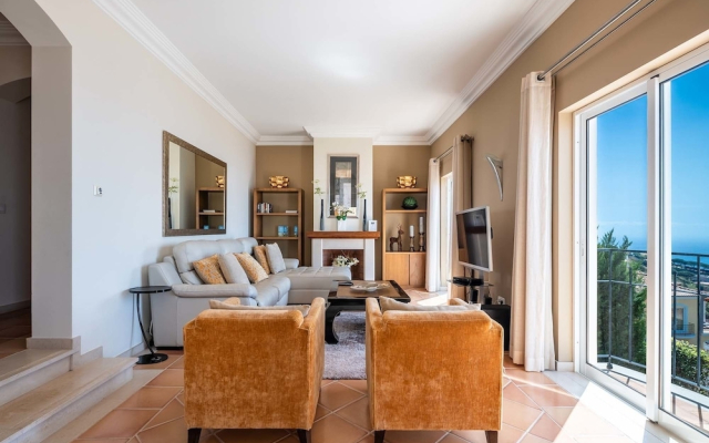 Designed Villa - Palheiro Village