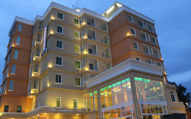 Panorama Sarovar Portico