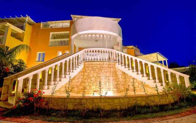 Gerakas Belvedere Hotel & Luxury Suites