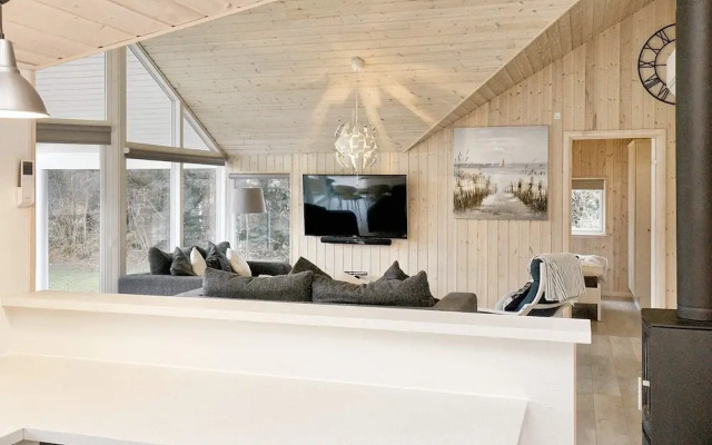 6 Person Holiday Home in Melby
