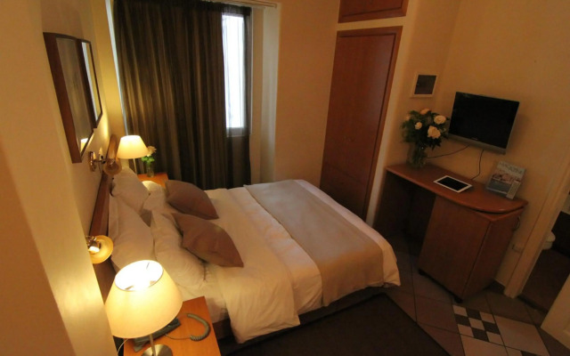 Achillion Hotel