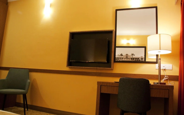Meranti Park Suites