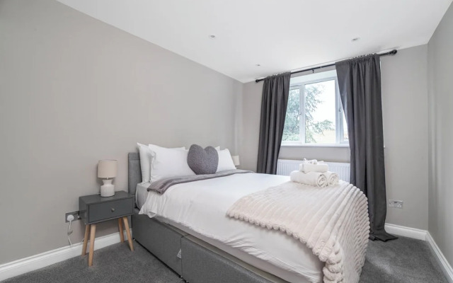 Elegant Retreat 1bed Near Central London