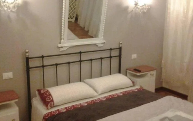 B&B Madam Upstairs