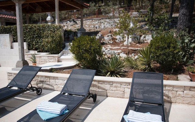 Villa Nada - Unique and Artistic