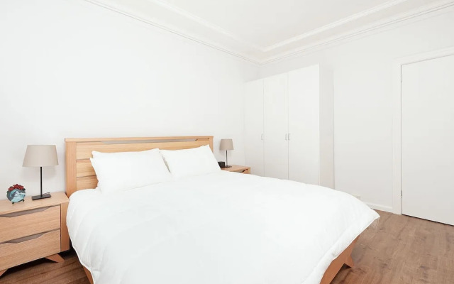 Newly Renovated Apt Close to CBD Unit 2