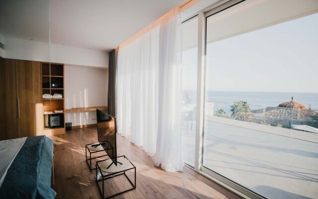 Empire Beach Resort