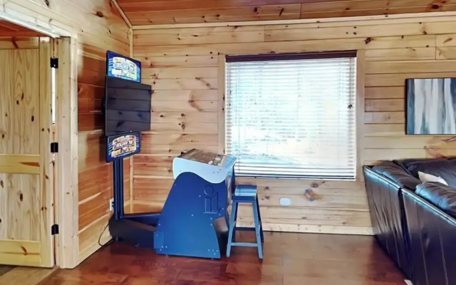 Rainbow Falls Retreat by Jackson Mountain Rentals