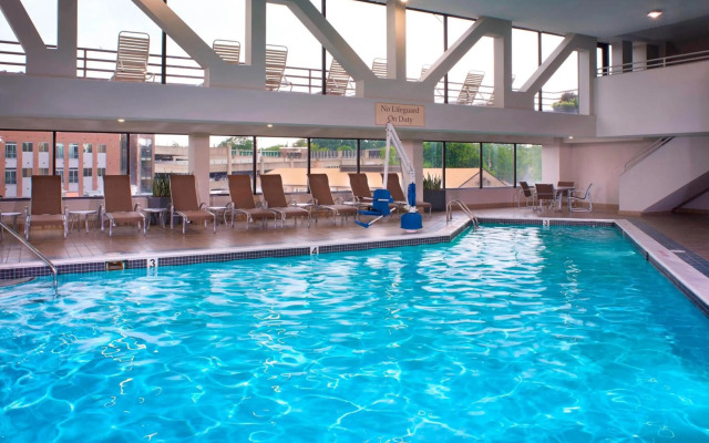 Marriott East Lansing at University Place
