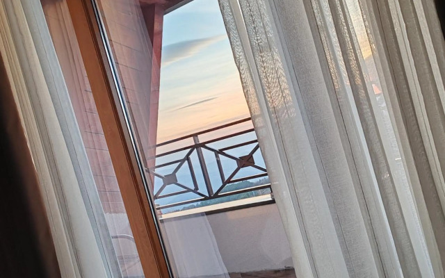 Ogi & Una Premijer 42