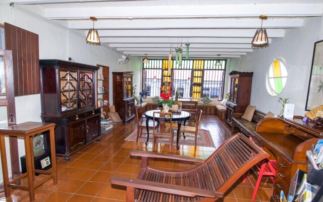 Noordin Street House