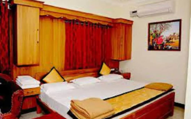 Anandha Grand