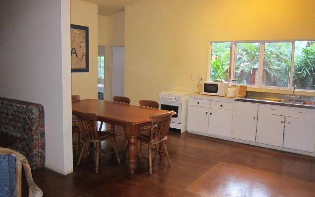 Raina Holiday Accommodation