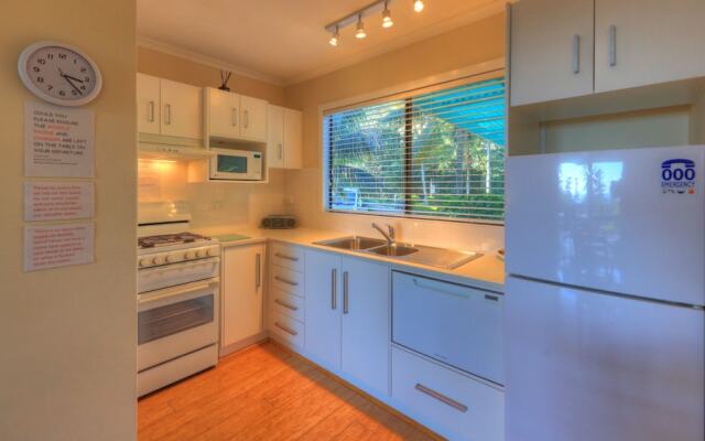 Kentia Holiday Apartments