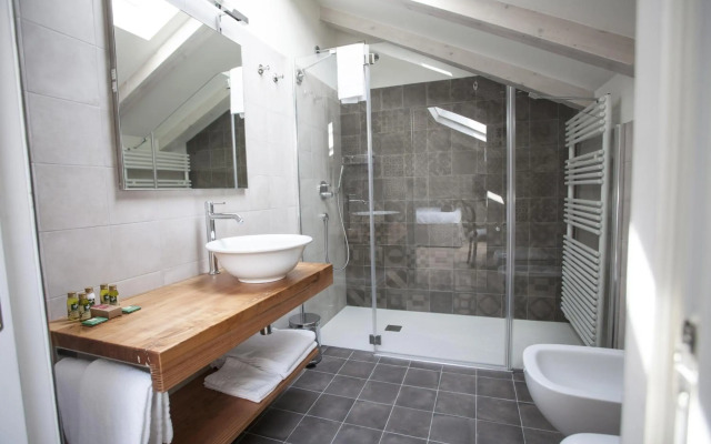 Villa Italia Luxury Suites and Apartments