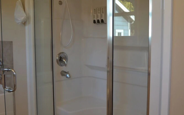 Salish Bed & Breakfast and Spa