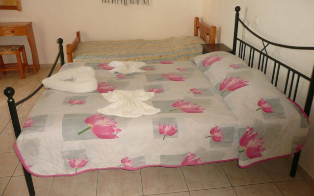 Des Roses Hotel