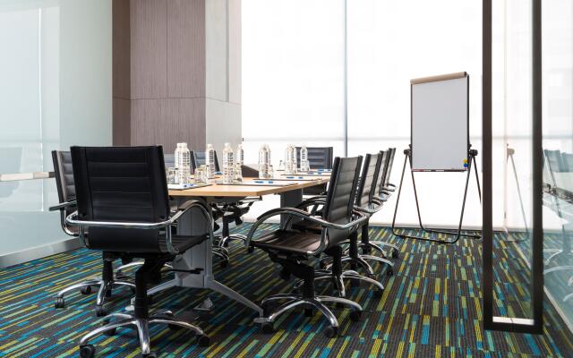 Holiday Inn Express Bangkok Siam by IHG