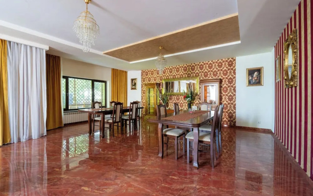 Faraway Aparthotel near Airport