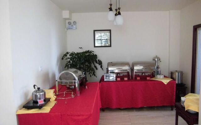 Yifeicui Villa Hotel - Tengchong