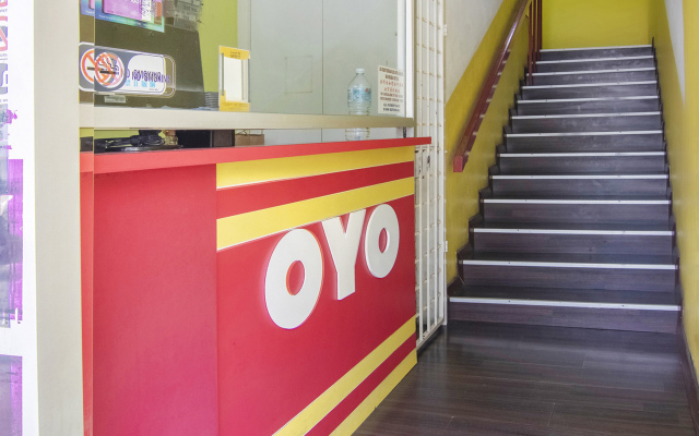 OYO 89891 1st Inn Hotel Subang (SJ15)